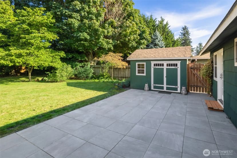 Property photo for 1300 Queen Avenue Ne, Renton photo 23