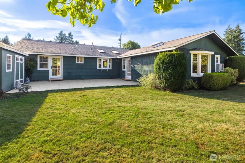 Property photo for 1300 Queen Avenue Ne, Renton photo 22