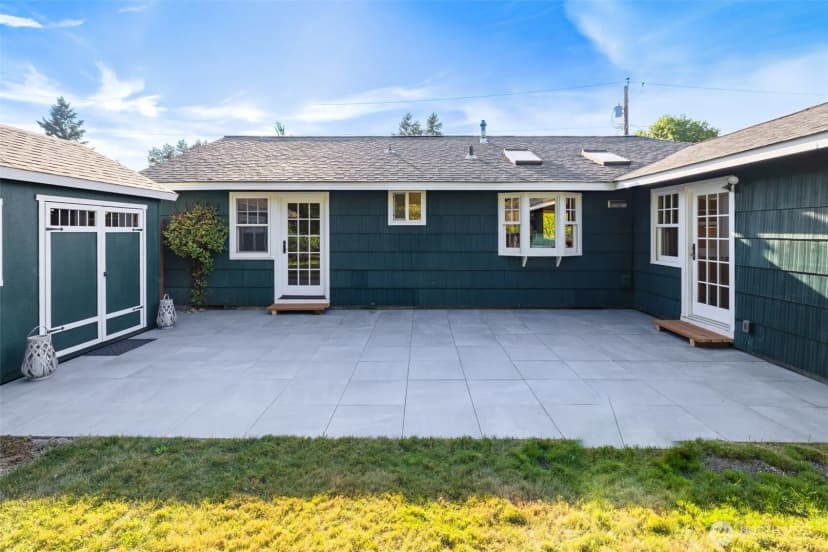 Property photo for 1300 Queen Avenue Ne, Renton photo 21