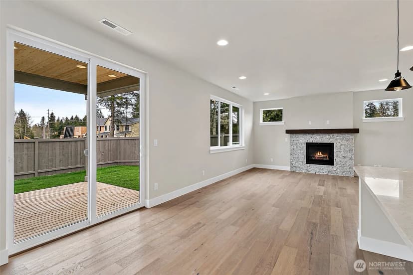 Property photo for 20833 99th Place S, Kent photo 16