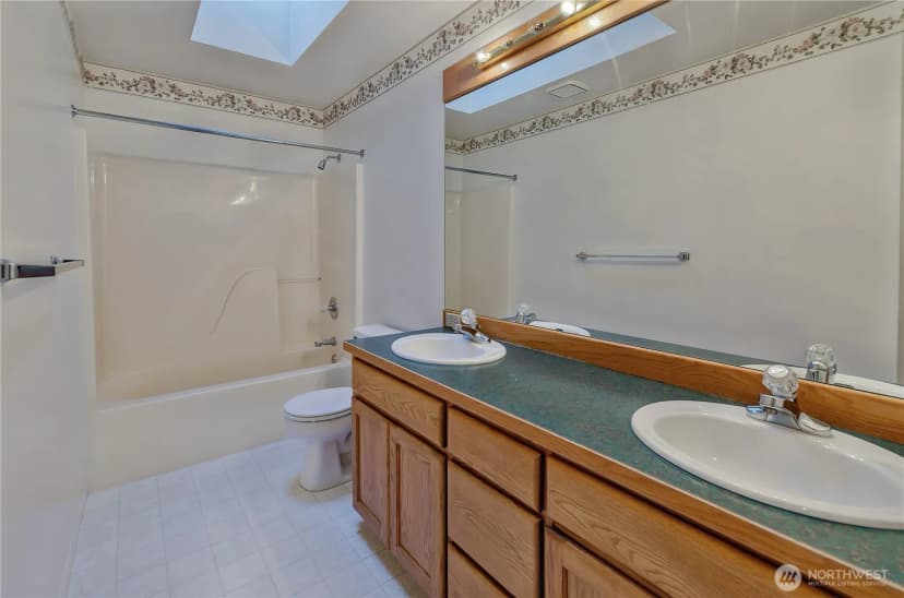 Property photo for 1810 Brookmonte Drive Se, Puyallup photo 24