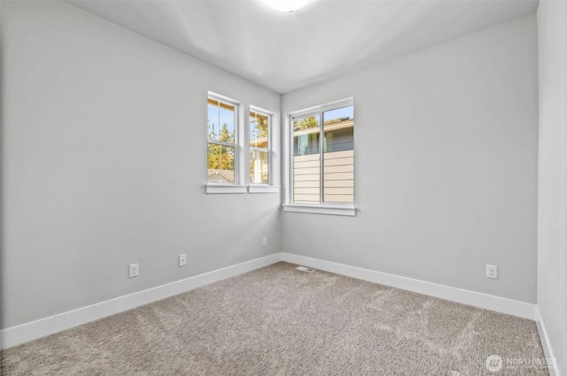 Property photo for 264 Field Place Se, Renton photo 27