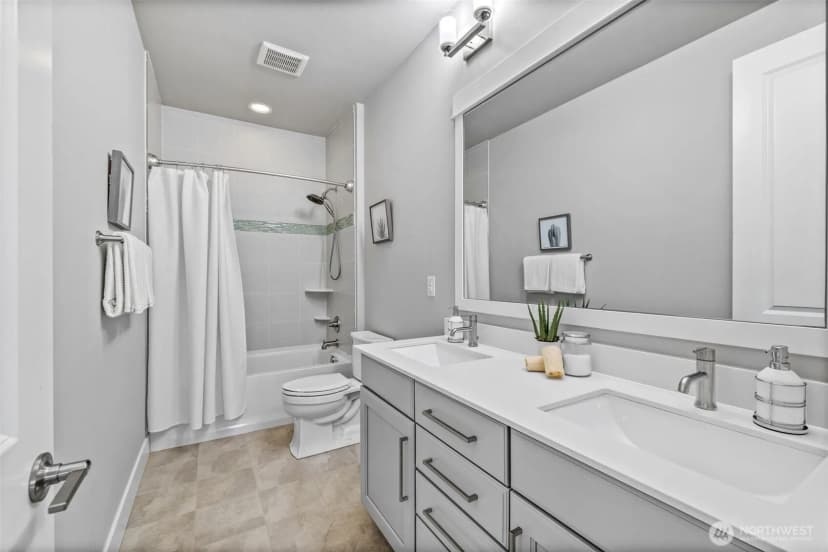 Property photo for 264 Field Place Se, Renton photo 26