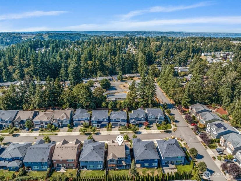 Property photo for 264 Field Place Se, Renton photo 36
