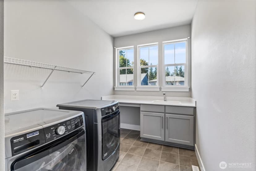 Property photo for 264 Field Place Se, Renton photo 29
