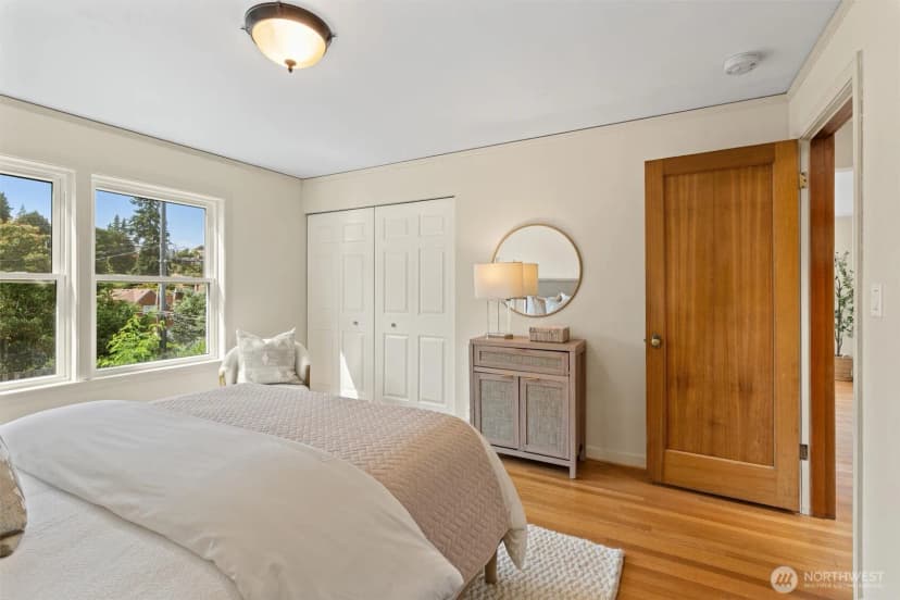 Property photo for 730 W Etruria Street, Seattle photo 13