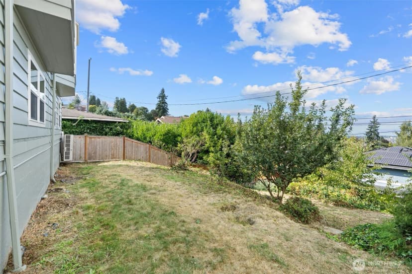 Property photo for 730 W Etruria Street, Seattle photo 25