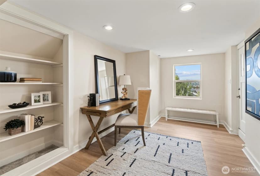 Property photo for 730 W Etruria Street, Seattle photo 18