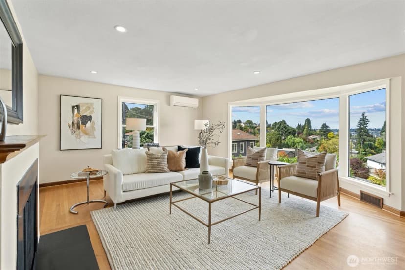 Property photo for 730 W Etruria Street, Seattle photo 5