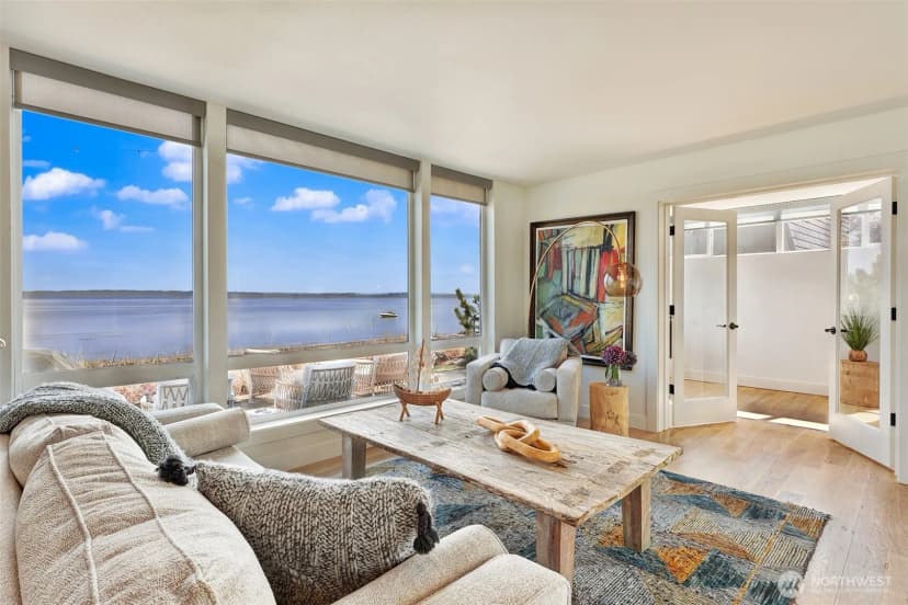 Property photo for 15638 Point Monroe Drive Ne, Bainbridge Island photo 3