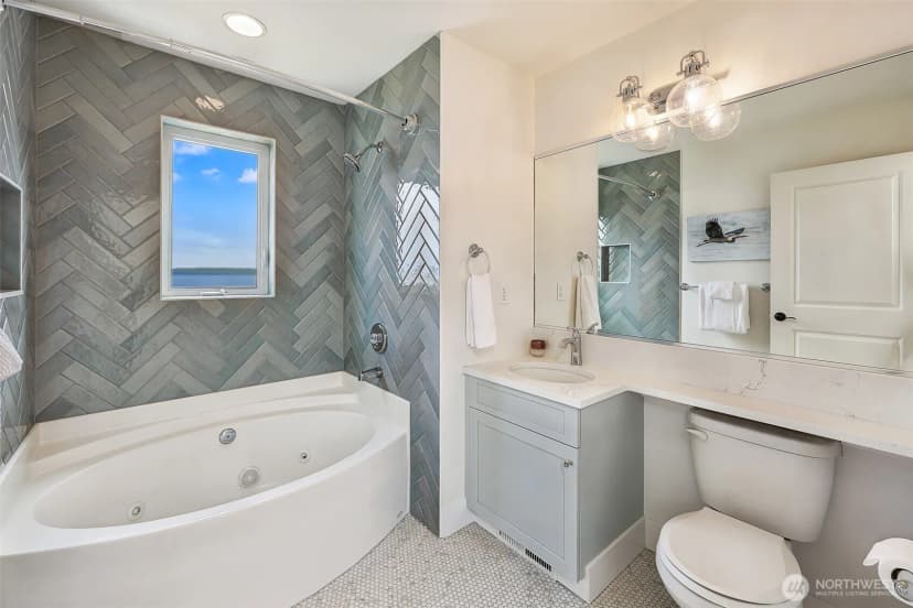 Property photo for 15638 Point Monroe Drive Ne, Bainbridge Island photo 32