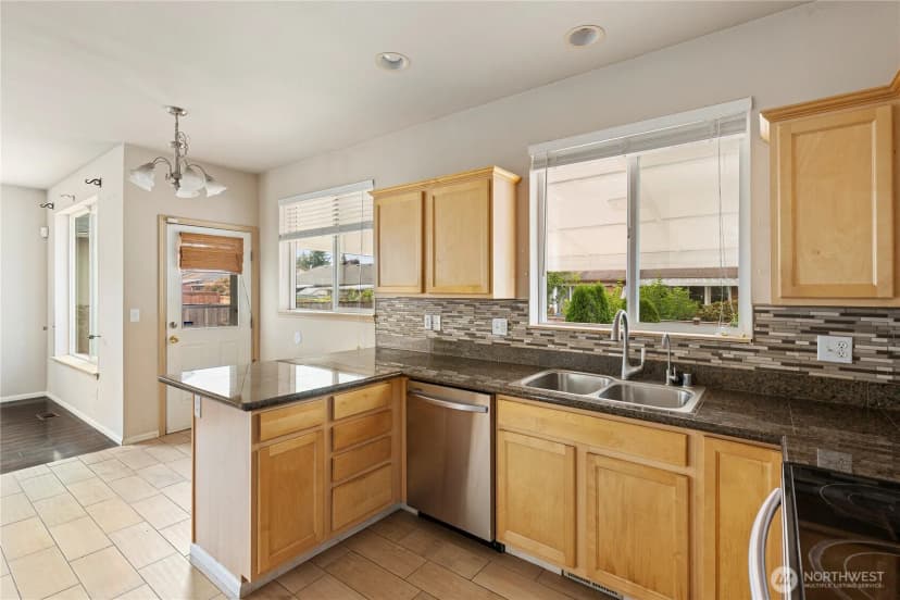 Property photo for 1104 183rd Street Ct E, Spanaway photo 12