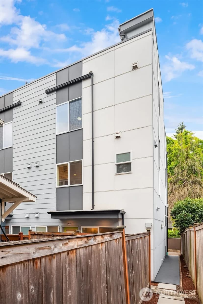 Property photo for 1535 Nw 62nd Street, Seattle photo 32