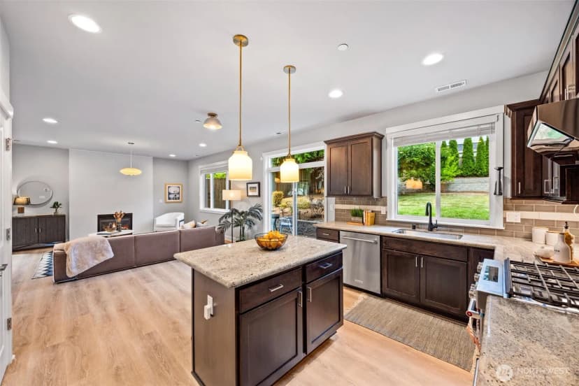 Property photo for 11722 Ne 112th Street, Kirkland photo 15