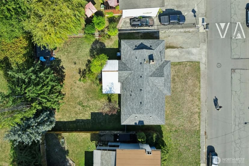 Property photo for 16151 126th Avenue Se, Renton photo 27