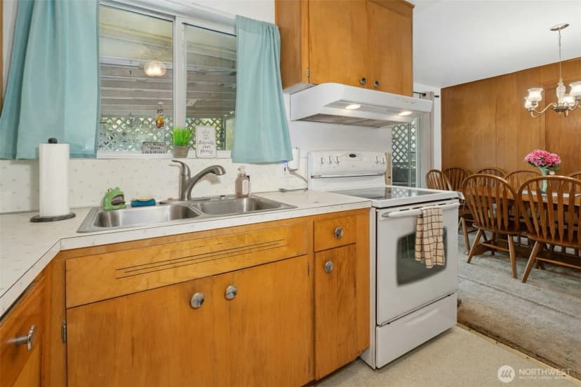 Property photo for 16151 126th Avenue Se, Renton photo 10
