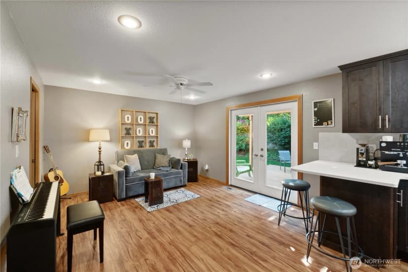 Property photo for 1809 Oak Avenue Ne, Olympia photo 13