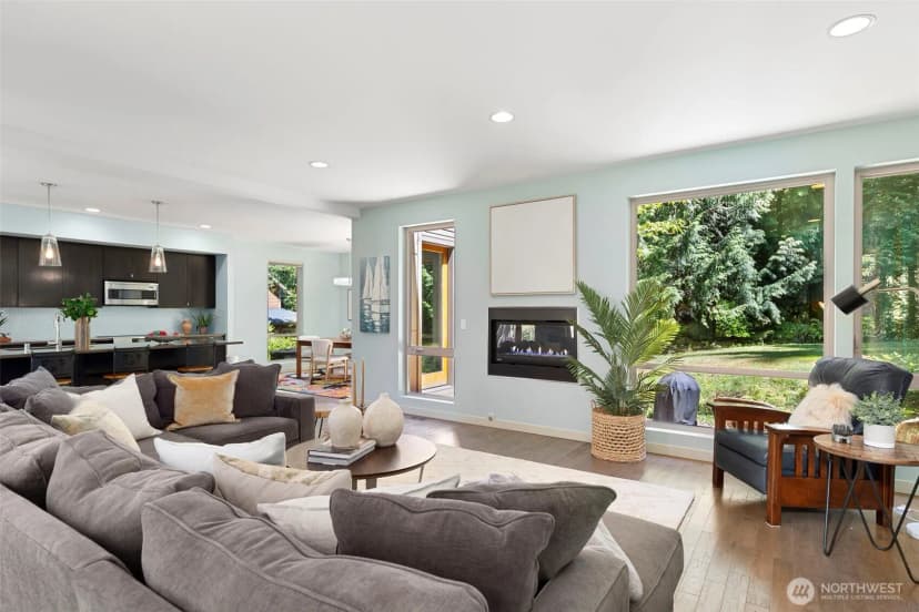 Property photo for 9310 Hemlock Avenue Ne, Bainbridge Island photo 9