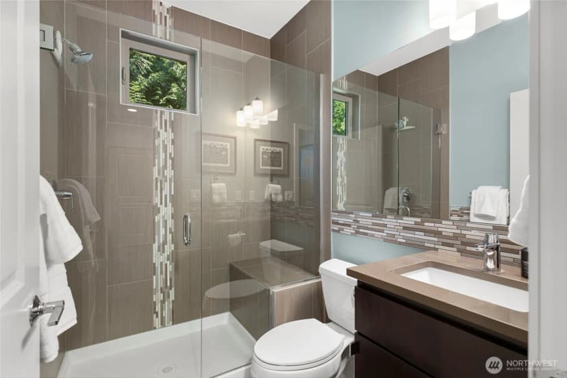 Property photo for 9310 Hemlock Avenue Ne, Bainbridge Island photo 11