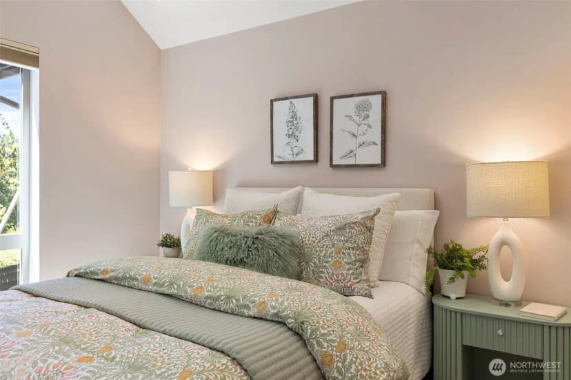 Property photo for 9310 Hemlock Avenue Ne, Bainbridge Island photo 16