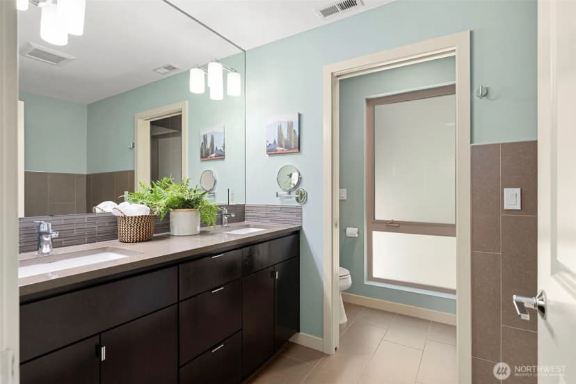 Property photo for 9310 Hemlock Avenue Ne, Bainbridge Island photo 14