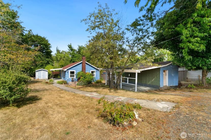 Property photo for 2802 S Orcas Street, Seattle