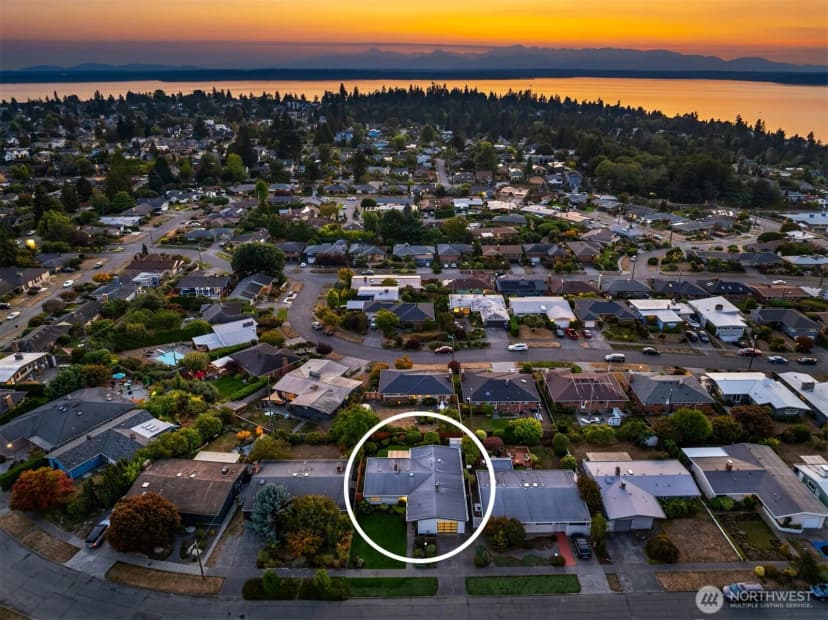 Property photo for 8637 21st Avenue Nw, Seattle photo 38
