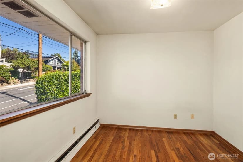 Property photo for 812 Main Street, Edmonds photo 7