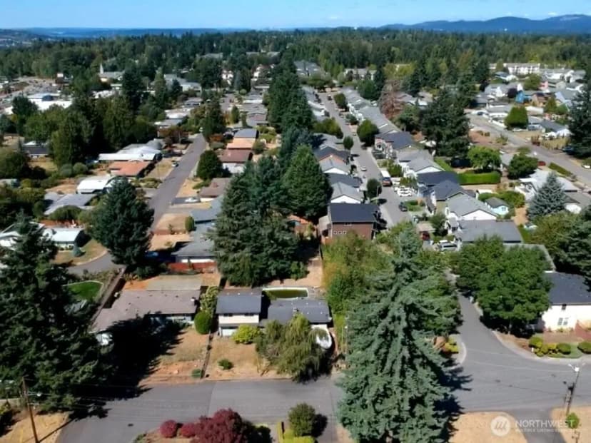 Property photo for 18004 110th Avenue Se, Renton photo 26