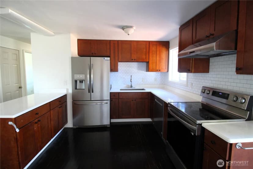 Property photo for 18004 110th Avenue Se, Renton photo 6