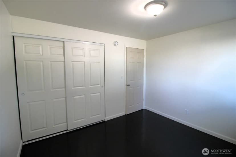 Property photo for 18004 110th Avenue Se, Renton photo 12