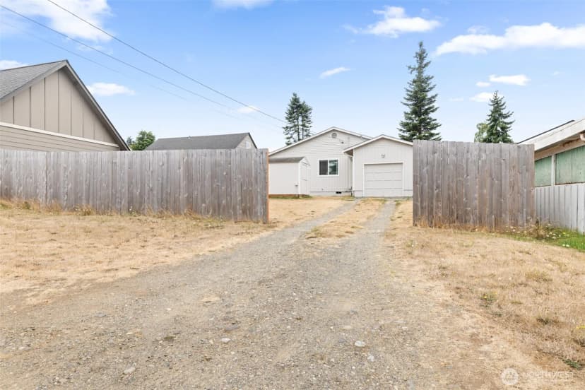 Property photo for 1415 E 4th Street, Port Angeles photo 38