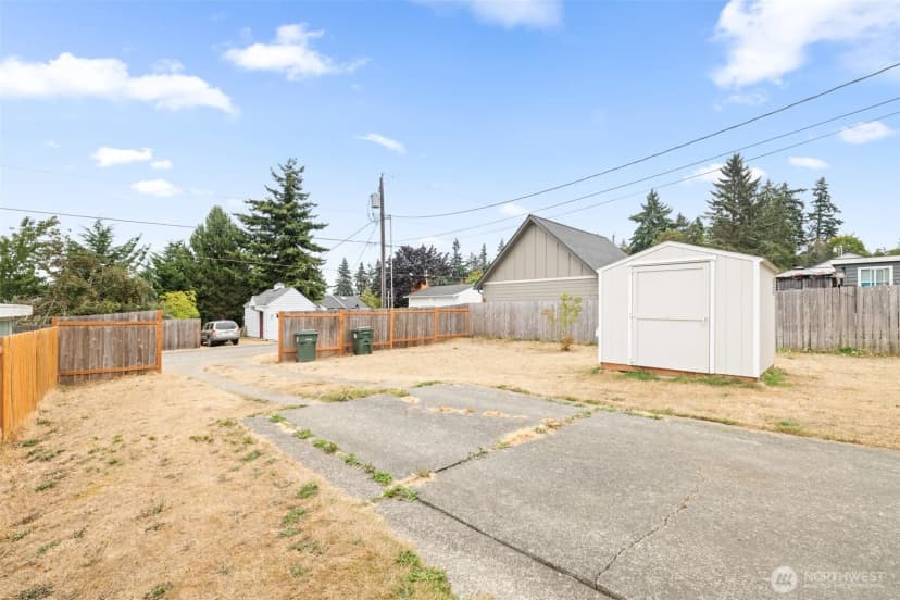 Property photo for 1415 E 4th Street, Port Angeles photo 31