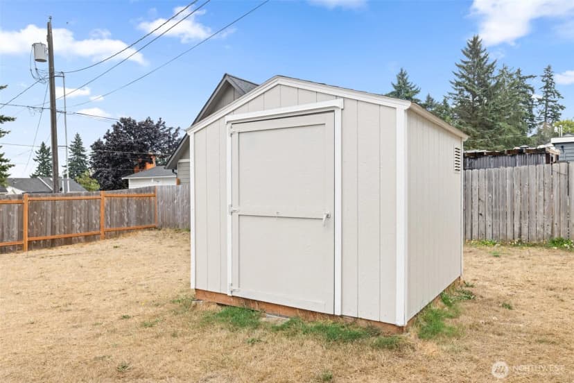 Property photo for 1415 E 4th Street, Port Angeles photo 37