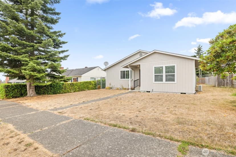 Property photo for 1415 E 4th Street, Port Angeles photo 28