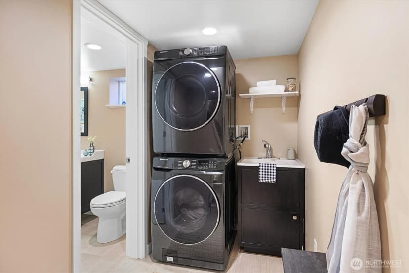 Property photo for 6023 Ne 61st Street, Seattle photo 27