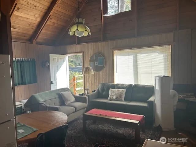 Property photo for 151 Pineloch Sun Drive, Ronald photo 6