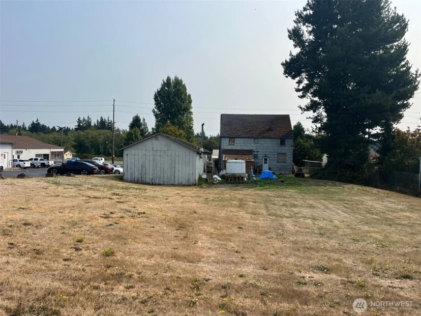 Property photo for 3237 Perry Avenue Ne, Bremerton photo 2