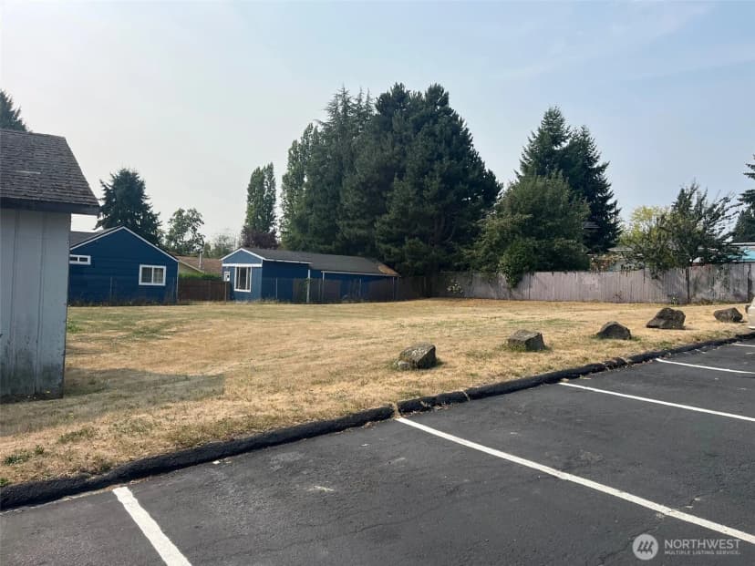 Property photo for 3237 Perry Avenue Ne, Bremerton photo 3