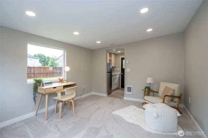Property photo for 15512 Elm Street E, Sumner photo 28