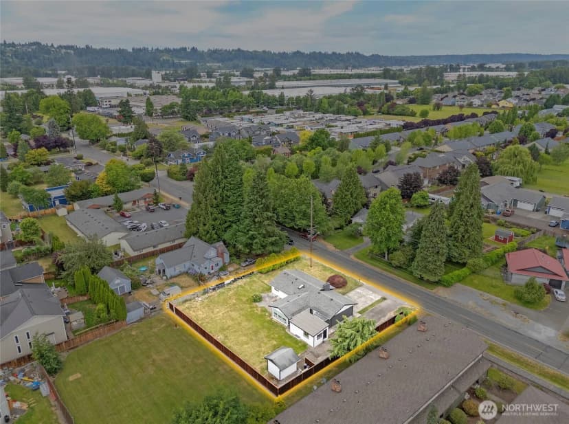 Property photo for 15512 Elm Street E, Sumner photo 37