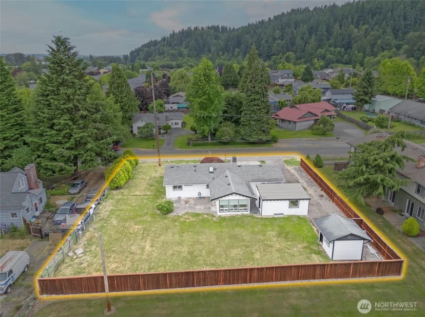 Property photo for 15512 Elm Street E, Sumner photo 36