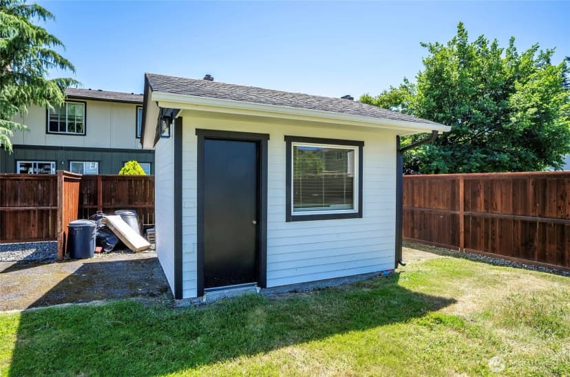 Property photo for 15512 Elm Street E, Sumner photo 32