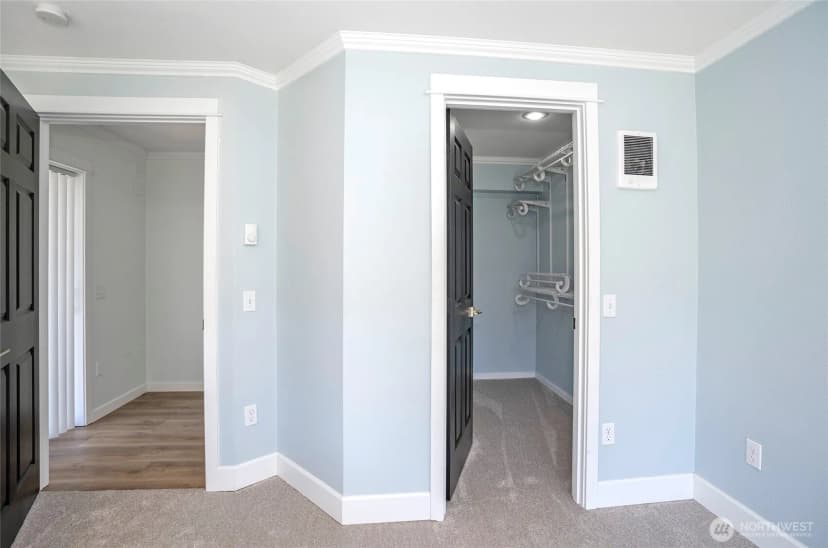 Property photo for 15512 Elm Street E, Sumner photo 17