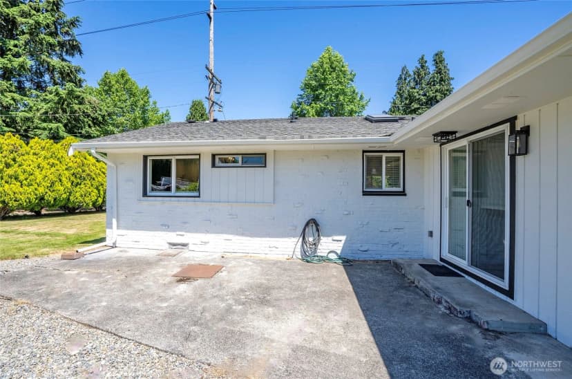 Property photo for 15512 Elm Street E, Sumner photo 22