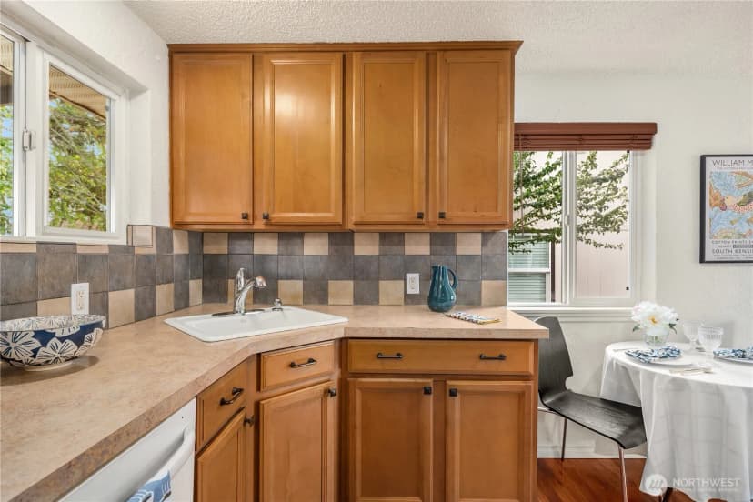 Property photo for 12853 Occidental Avenue S, Burien photo 11