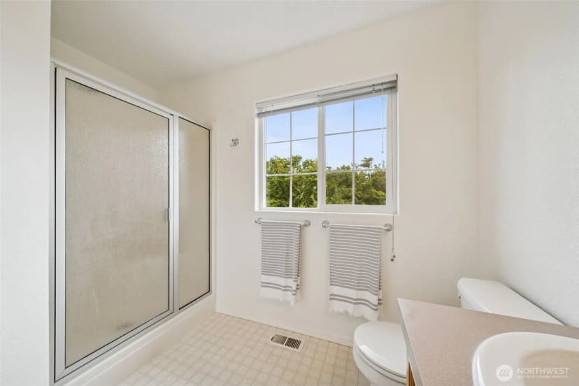 Property photo for 803 Edison Street Se, Olympia photo 17