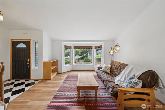 Property photo for 803 Edison Street Se, Olympia photo 4