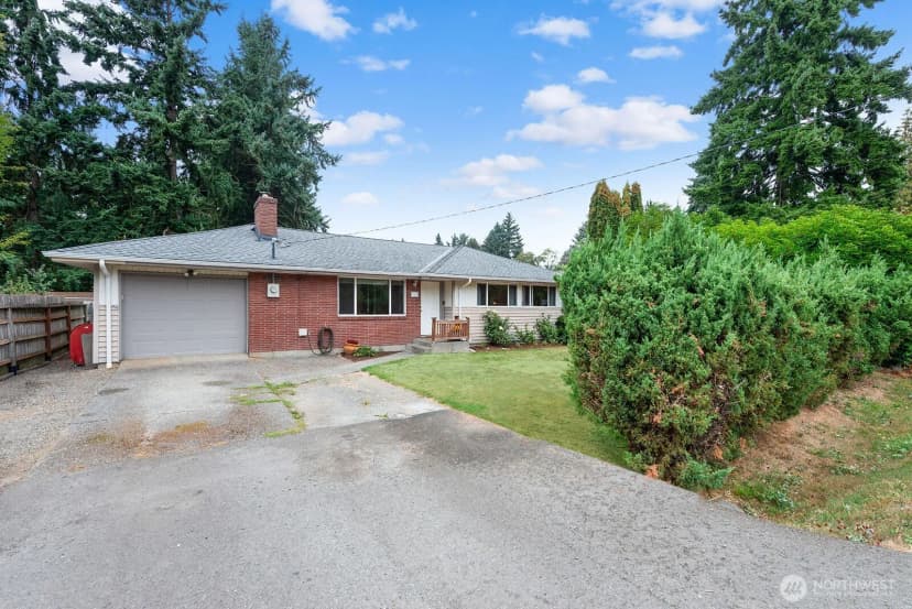 Property photo for 320 S 120th Street, Burien photo 26