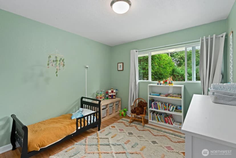Property photo for 320 S 120th Street, Burien photo 17